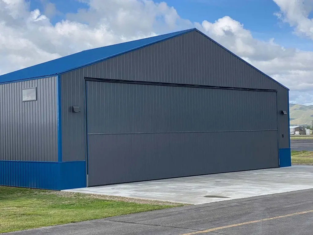 Plane Hanger - HH Custom Buildings