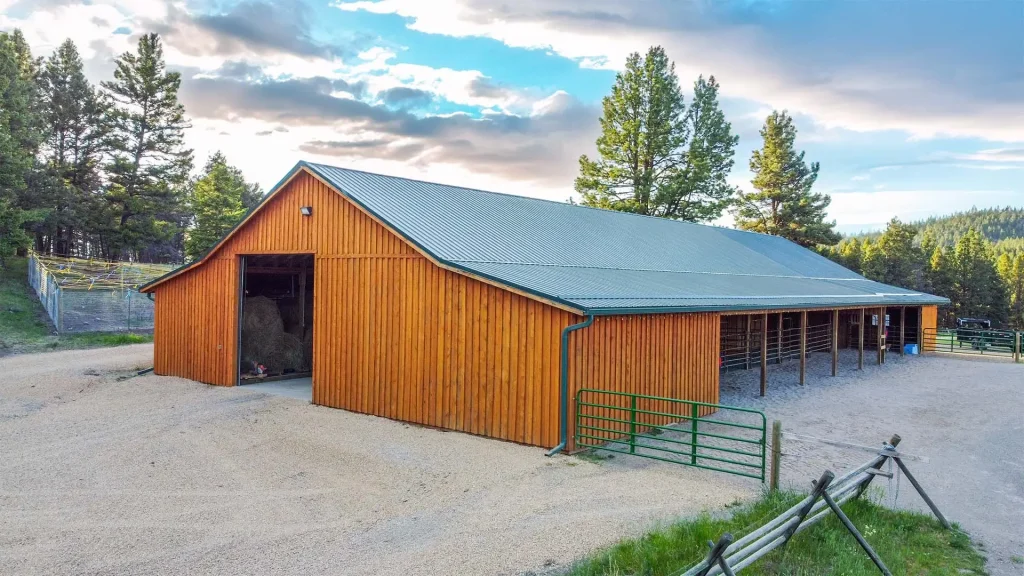 Post Frame HERO - Fat Horse Barn - HH Custom Buildings