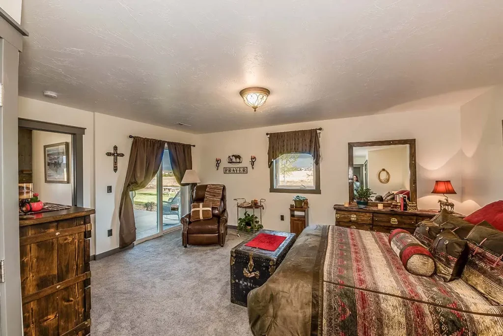 Barndominium floor plan bedroom